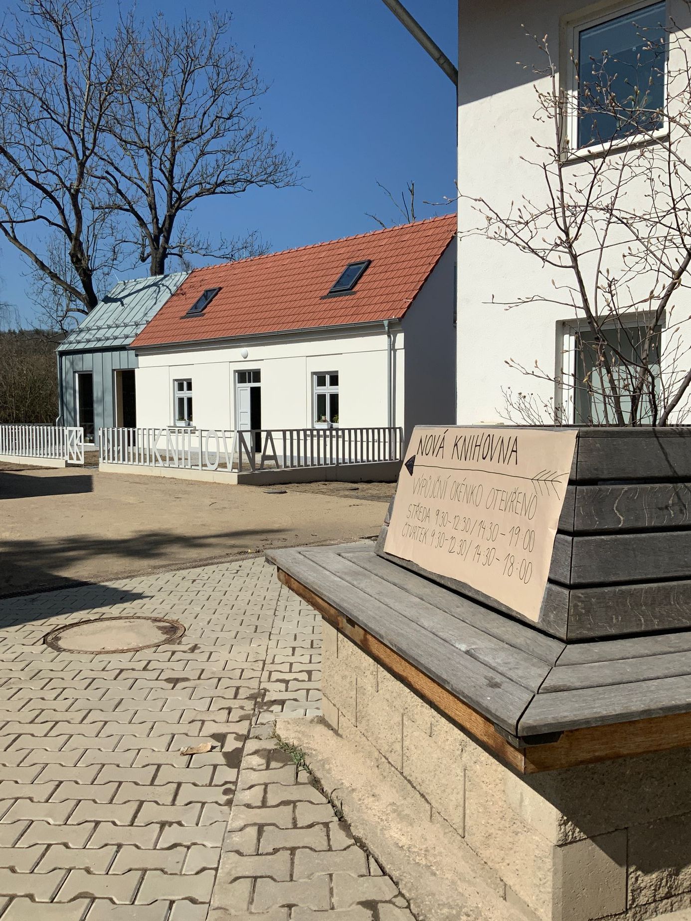 Statenice - knihovna - Obývák vesnice