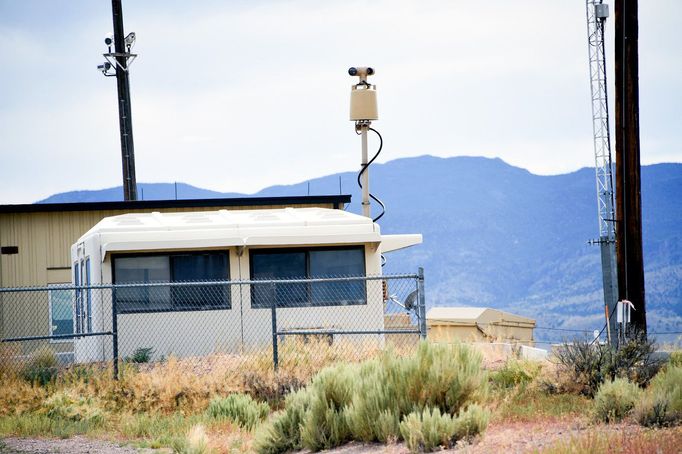 Oblast 51 je tajná vojenská základna v Nevadě, USA. Slouží k testování pokročilých letadel a je předmětem mnoha konspiračních teorií o UFO.