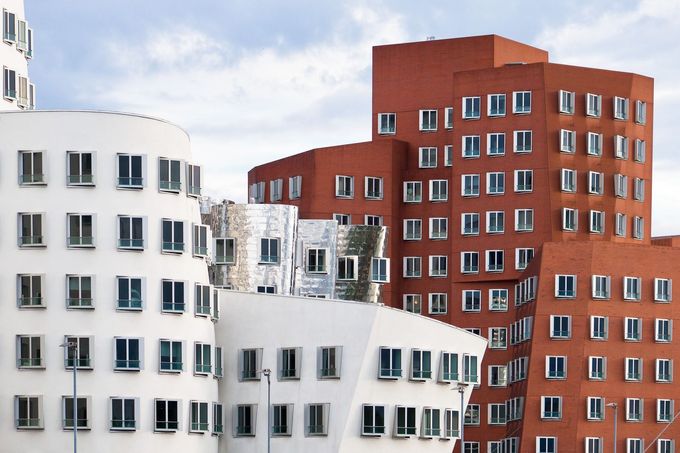 Moderní architektura: Düsseldorf Media Hafen