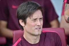Rosický si užil 20 minut slávy, na lavičce ale trnul: Hodně špatné, takhle nikoho válcovat nebudeme