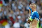 Kruté bylo osmifinále s Německem pro tým Slovenska. Jeho kapitán Martin Škrtel porážku 0:3 nesl velmi špatně.