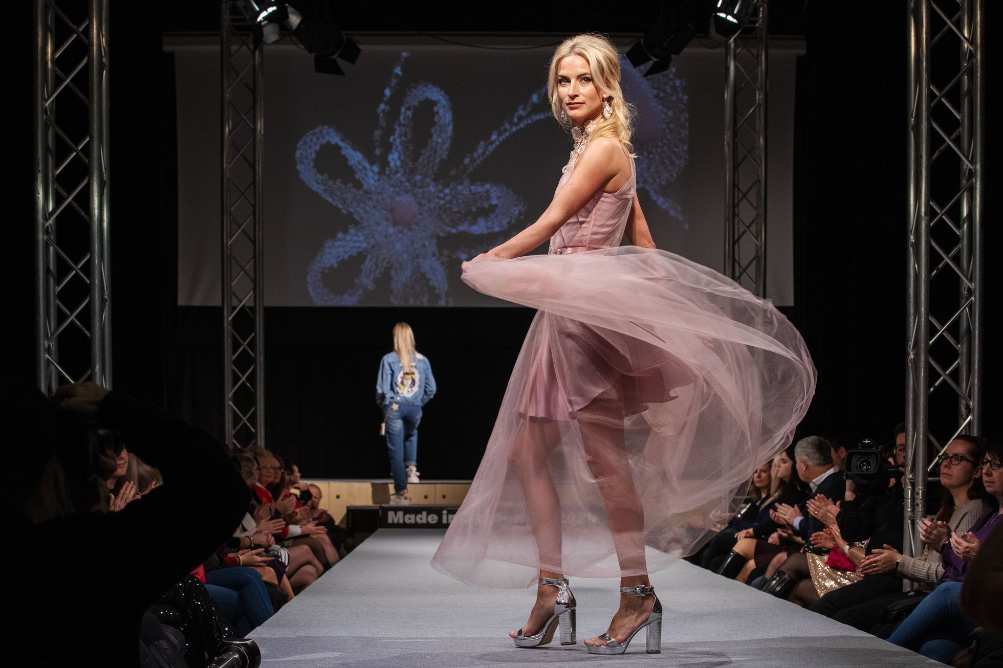 Módní přehlídka Made in Jablonec, šperky, bižuterie, móda, modelka