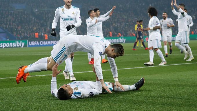 Real Madrid porazil hráče PSG na jejich domácí půdě 2:1.vyhrál i odvetu v Paříži.