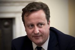 Cameron chystá zásah v Sýrii, píše britský tisk