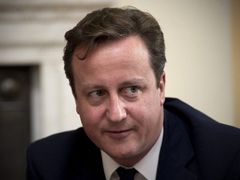 Na unijní summit se Nečas vydává ve společnosti Davida Camerona.