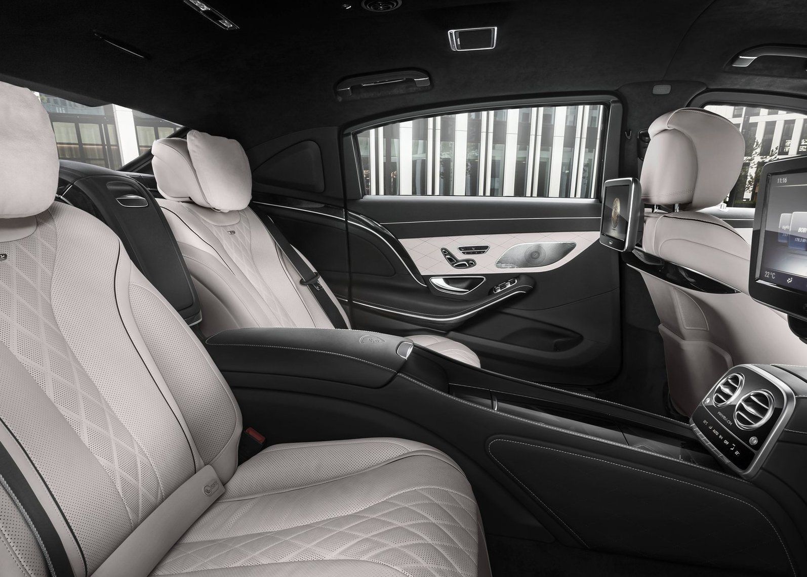 Mercedes-Maybach S600 Guard