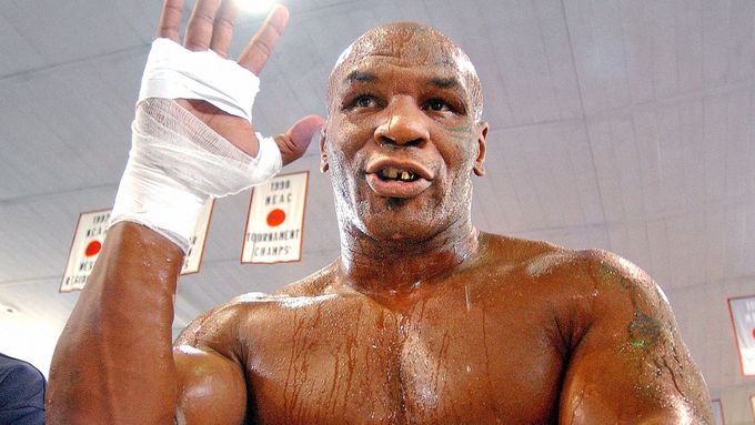 Mike Tyson po tréninku před duelem proti Royi Jonesovi.