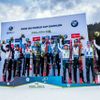 Stupně vítězů smíšené štafety na Světovém poháru biatlonistů v Pokljuce.