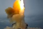 Test "obranné" rakety vystřelené z paluby japonské válečné lodi Čókaj nedaleko Havaje v listopadu minulého roku
