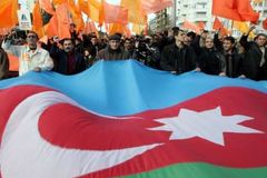 Ázerbajdžánská opozice zahájila protesty