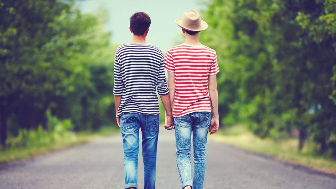 Stejnopohlavní páry budou moci uzavírat partnerství s většinou práv manželů