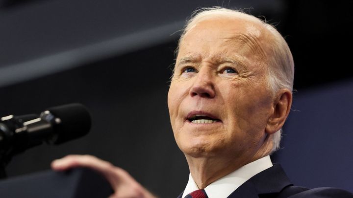 Biden udělil nejvíce milostí a zmírnění trestů za jediný den v historii USA