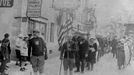 1924 Popis:The U.S. is represented during opening ceremonies for the I Winter Olympics in Chamonix, France, Jan. 25, 1924. (AP Photo)