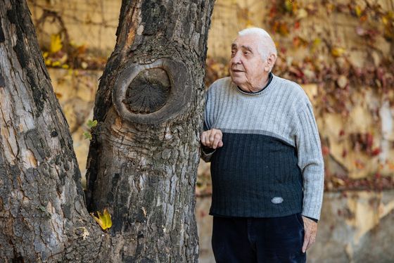 "Pozitivní myšlení má jednu nevýhodu. Pokud se o něj pokoušíte a vaše psychické problémy navzdory tomu pokračují, cítíte se provinile, že se vám to nepodařilo."