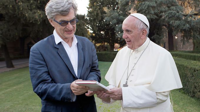 Papež František hovoří v dokumentárním filmu, který o něm natočil slavný Wim Wenders.