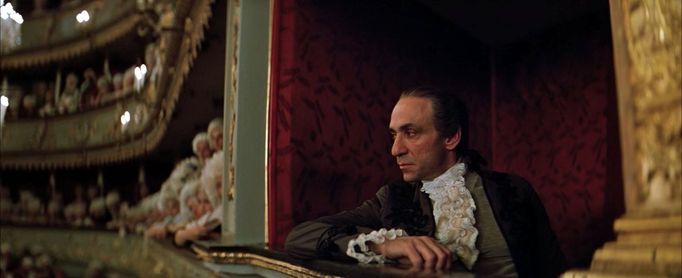 F. Murray Abraham jako Antonio Salieri.