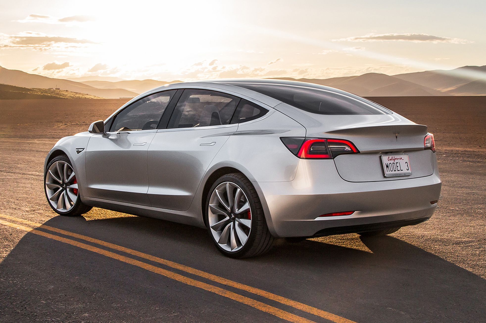 Tesla Model 3 červenec 2017
