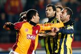 Rvačka při istanbulském derby