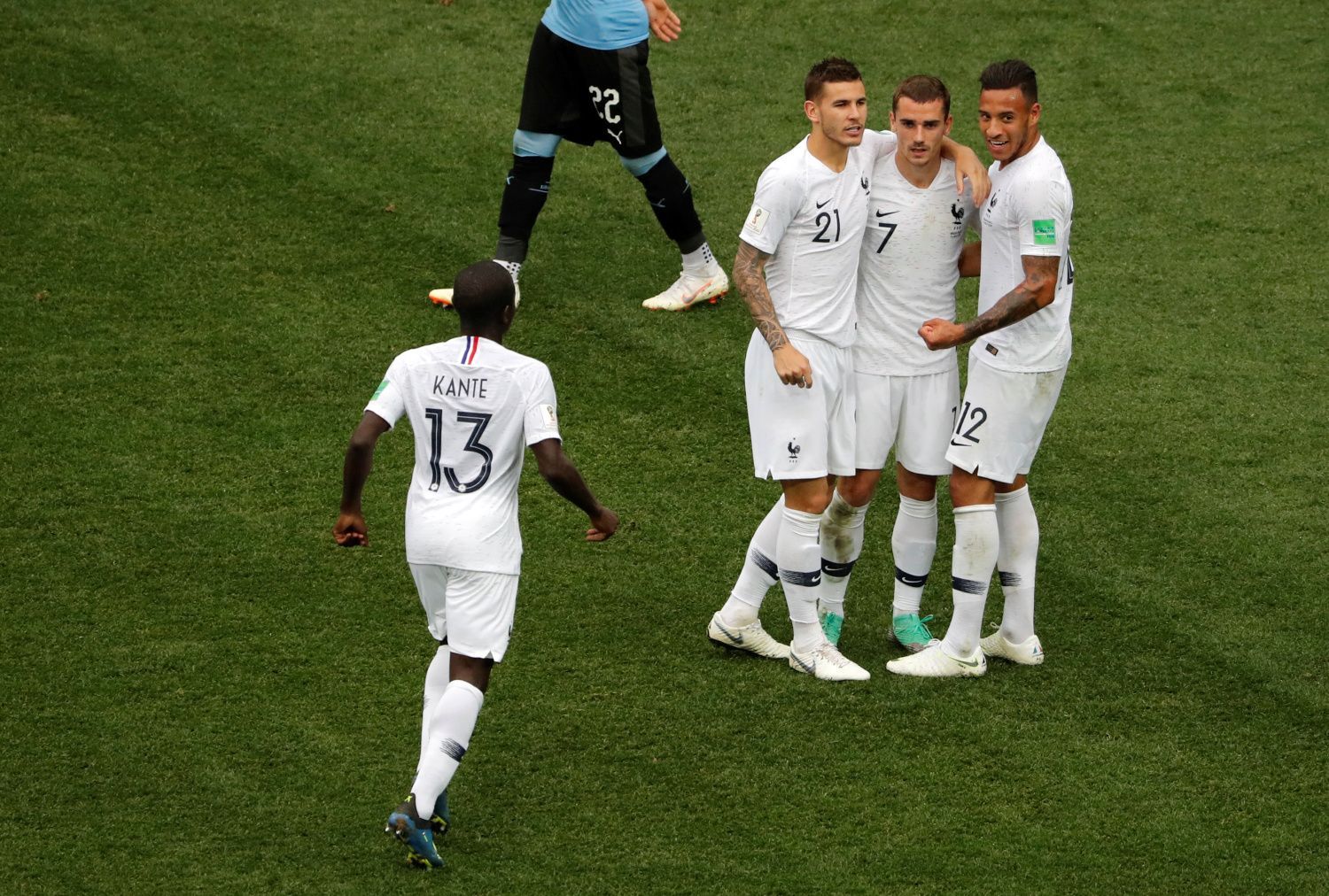 Antoine Griezmann slaví gól v zápase Uruguay -- Francie na MS 2018