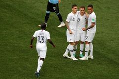 Živě: Uruguay - Francie 0:2. Francouzi po přesvědčivém výkonu postupuje do semifinále