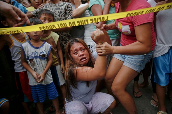 Fotografie zachycují protidrogové tažení, které vede filipínský prezident Rodrigo Duterte.