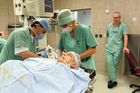 Heger dá pacientům návod, v jaké nemocnici léčí nejlépe