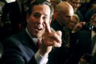 Velká noc republikána Santoruma. Zaskočil favorita
