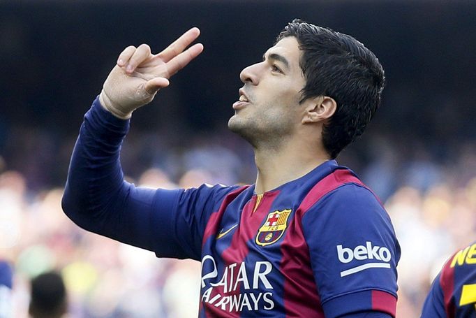 Luis Suárez se raduje z gólu Barcelony