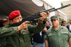 Chávez: Připravme se na válku s USA a Kolumbií