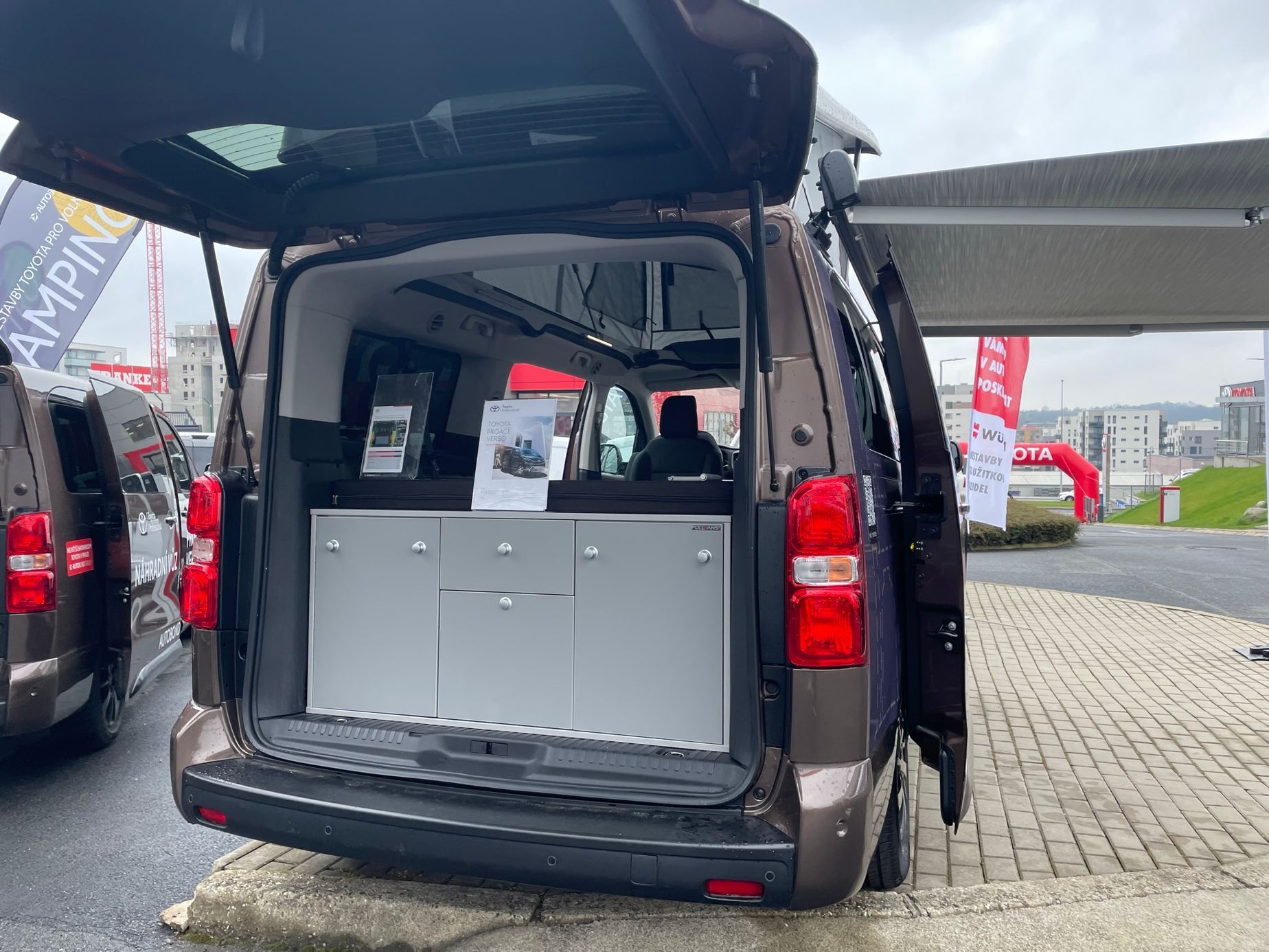 Toyota přestavby, obytky, pro hendikepované, pro řemeslníky