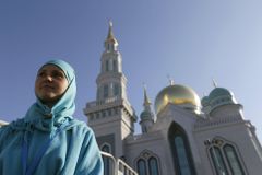 Putin v Moskvě otevřel největší mešitu v Evropě. Apeloval na "pravé hodnoty islámu"