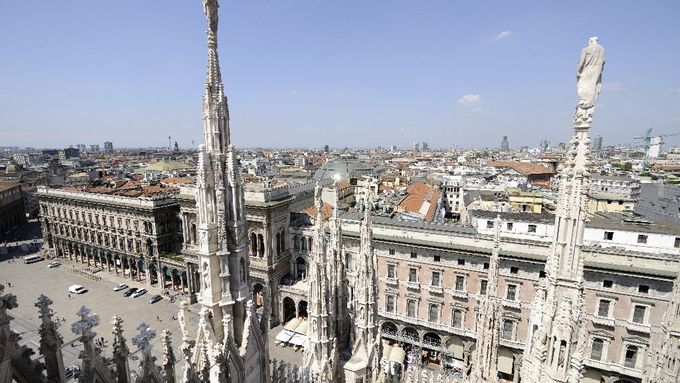 výhled ze střechy Milánského dómu
