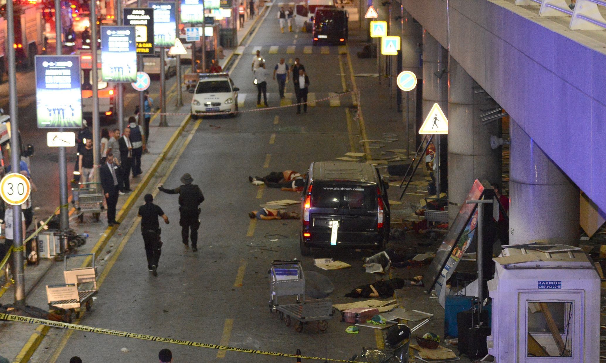 Oběti exploze na letišti v Istanbulu