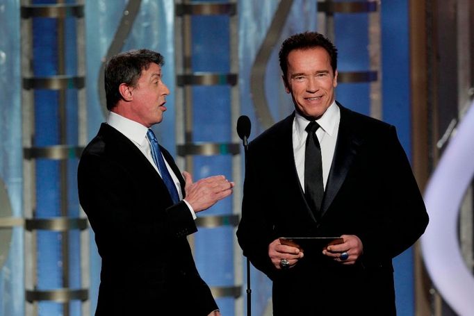 Sylvester Stallone a Arnold Schwarzenegger předali cenu Christophu Waltzovi