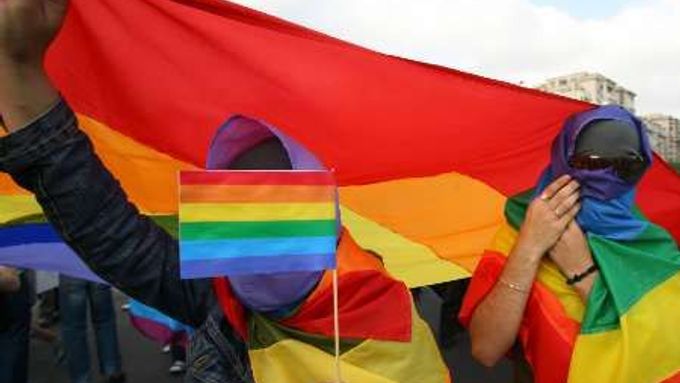 Gay Pride se Nigérie jen tak nedočká. Naopak. Tamním gayům a lesbám hrozí kvůli jejich orientaci pětileté vězení.