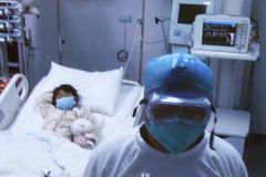Čínou se šíří nejhorší chřipka všech dob, přiznala WHO