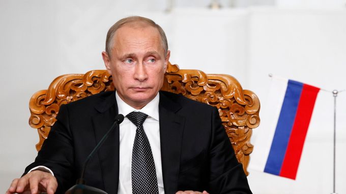Ruský prezident Putin slibuje investorům otevřenou ekonomiku.