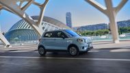 Leapmotor je mladá značka, startup, založený před devíti lety. Vyrábí elektromobily, případně modely s prodlužovačem dojezdu.