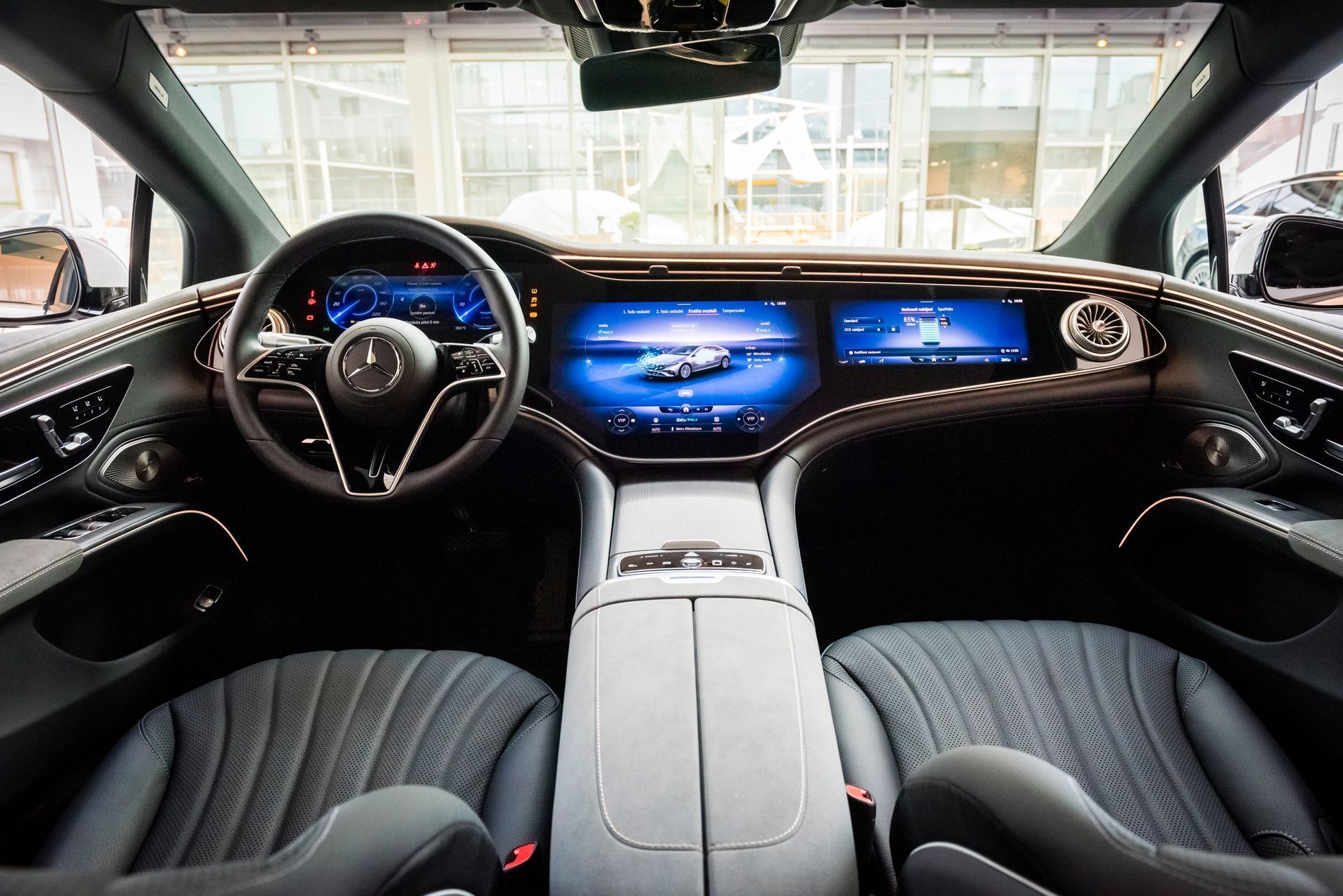 Mercedes EQS