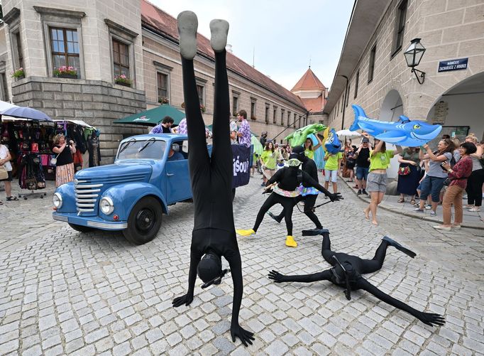 Festivalový průvod na zahájení 42. ročníku Prázdnin v Telči.