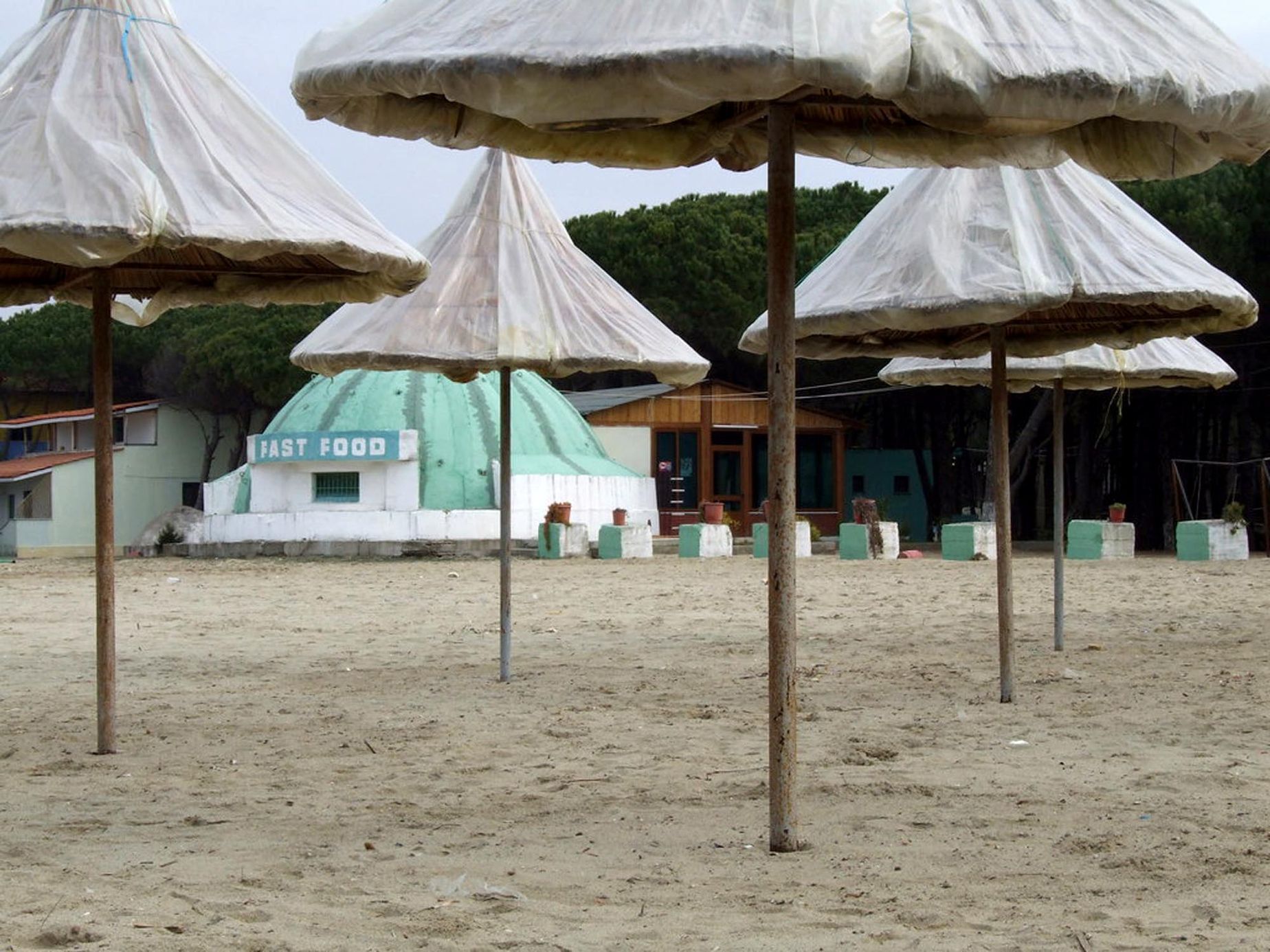 Albánie, bunkry, cestopis