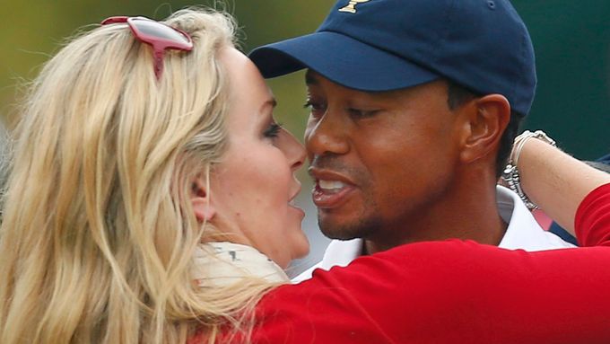 Lindsey Vonnová. často doprovázela Tigera Woodse na golfových turnajích.