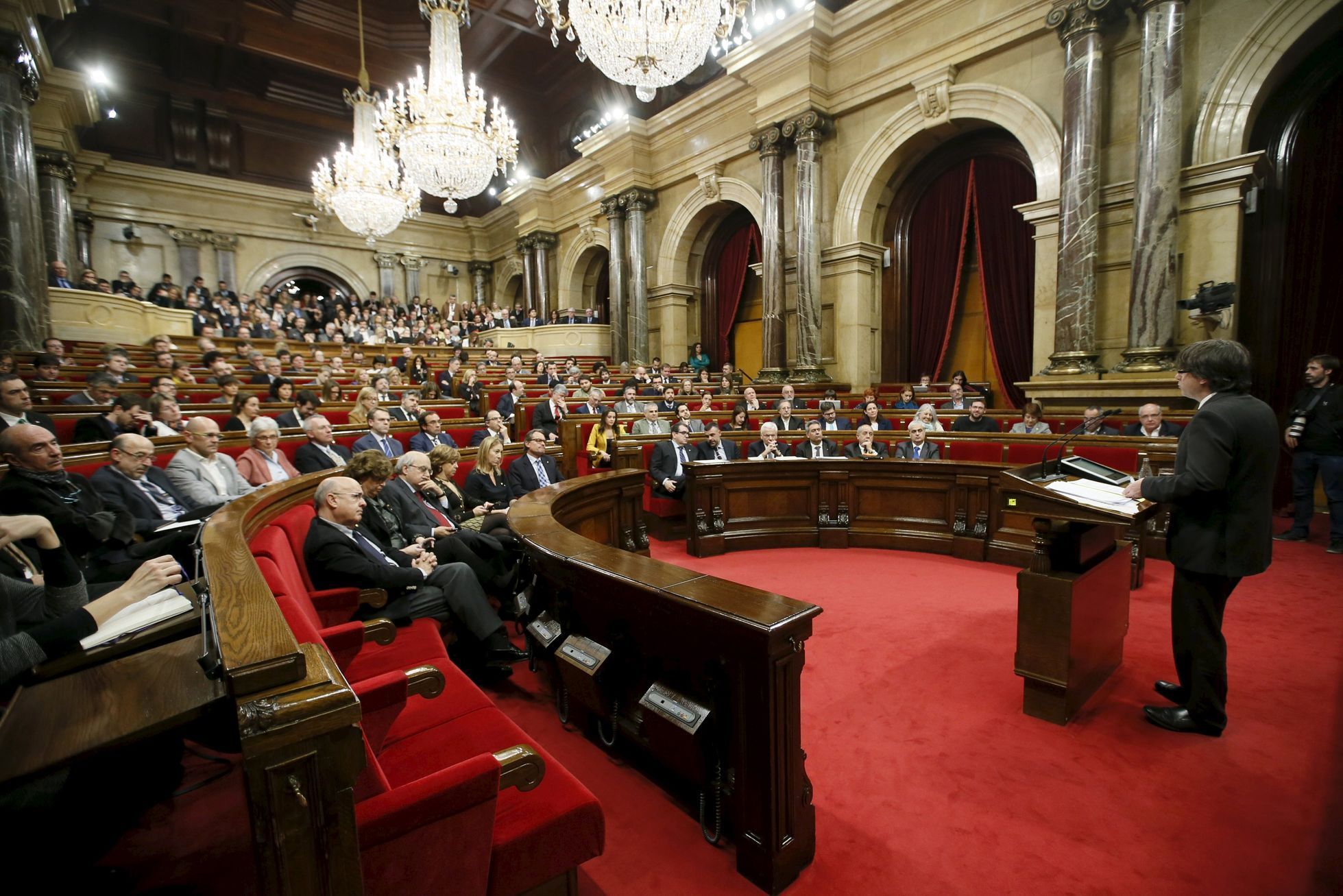 Nový katalánský premiér Carles Puigdemont