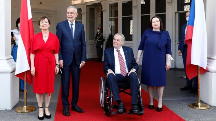 Rakouský prezident podpořil Česko v diplomatické roztržce s Ruskem; Zdroj foto: ČTK/AP/Lisa Leutner
