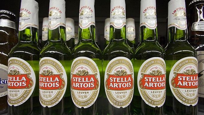 Jednou ze značek, které Anheuser-Busch InBev vyrábí je i Stella Artois.