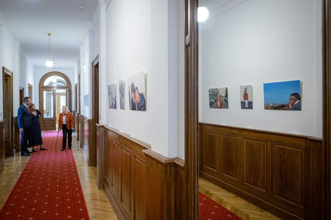 Snímek z výstavy fotografií Ivana Diviše.