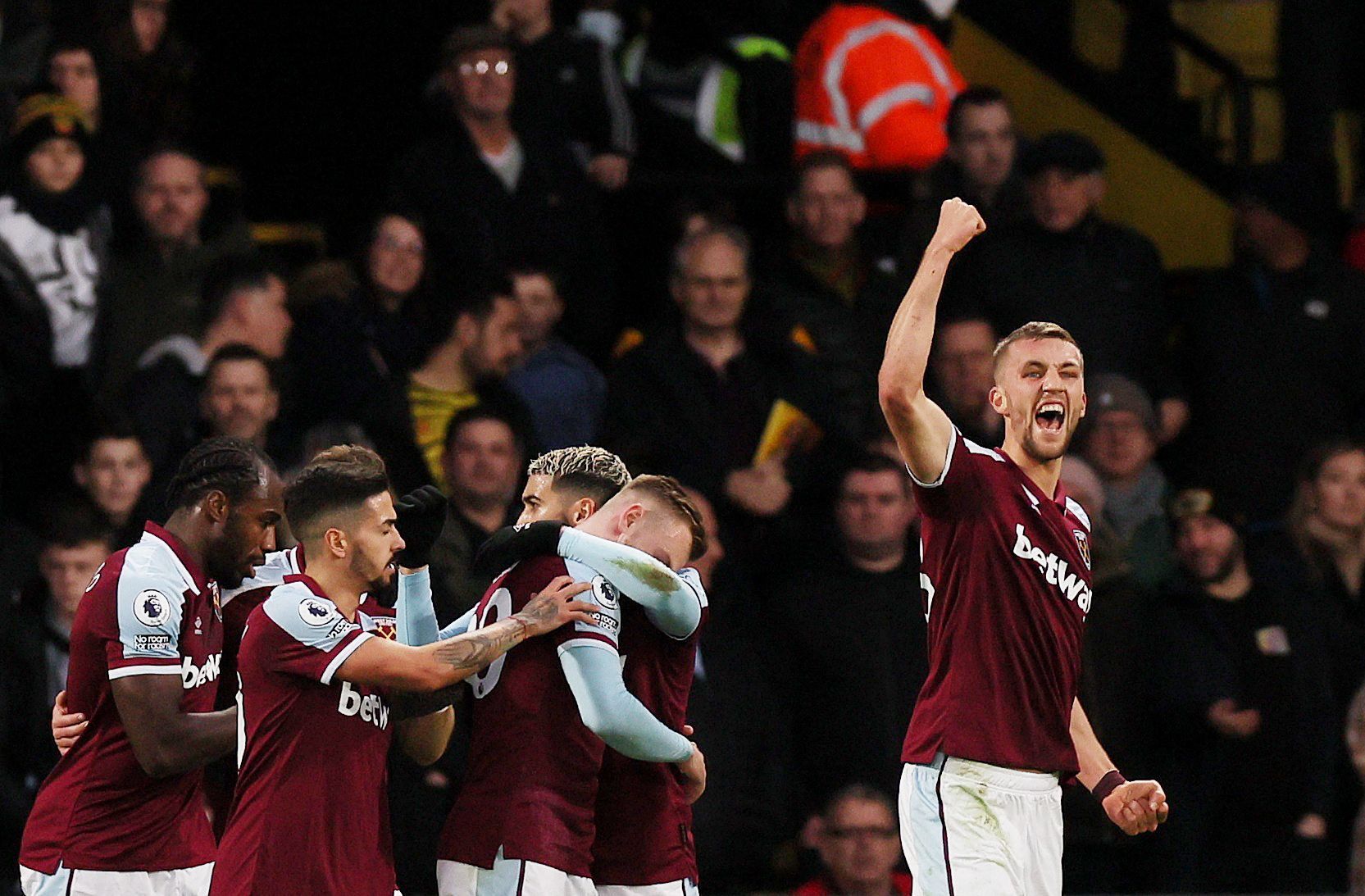 fotbal, anglická liga 2021/2022, Premier League - Watford v West Ham United, Tomáš Souček gól, radost