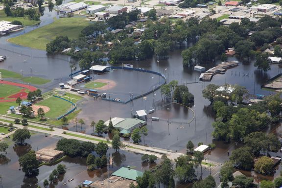 Povodně v okolí měst Baton Rouge a Lafayette.
