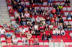 Domácí Třinec měl v zádech podporu fanoušků, ale spoustu rodičů přijelo podpořit také mužstvo Vítkovic. Dále se turnaje zúčastnily Sparta, Karlovy Vary, Slovan Bratislava, Dinamo Minsk, Dinamo Riga a CSKA Moskva.