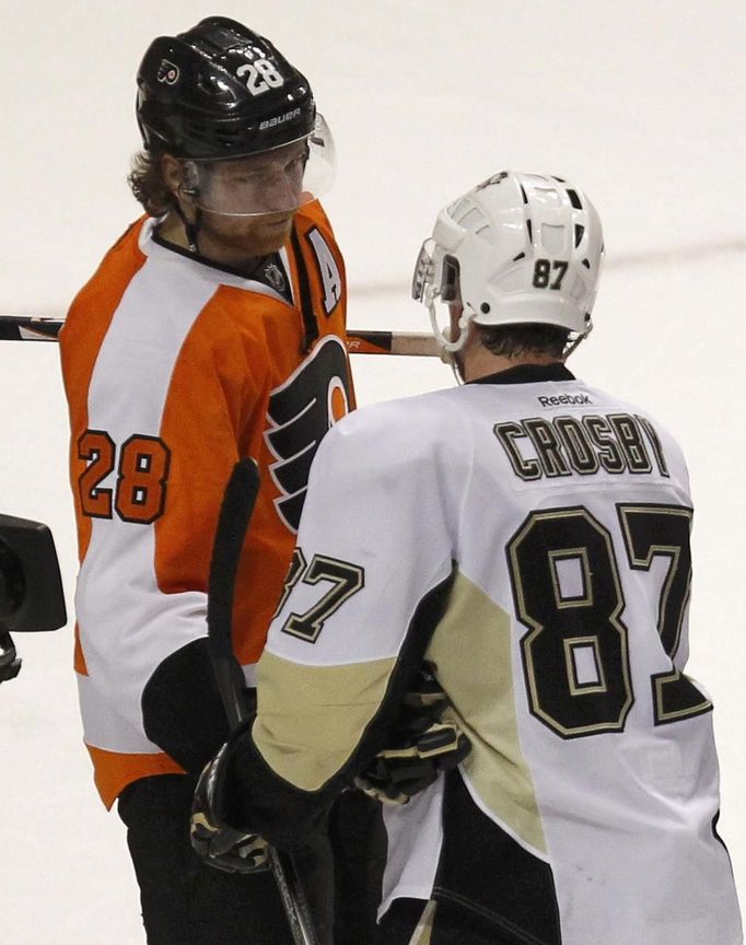 Philadelphia - Pittsburgh, 6. zápas (Claude Giroux a Sidney Crosby)